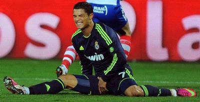 YOUTUBE REAL MADRID VS GRANADA 0-1 gol bumuh diri Ronaldo (Video) 